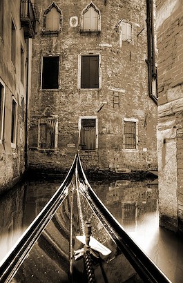 22 x 34 Dimanche Venice V (IBG)