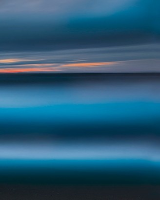 40 x 50 Long Exposure Waves IV (IBG)