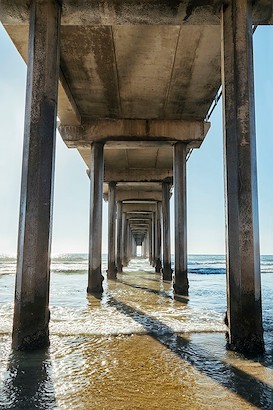 24 x 36 Scripps Pier I (IBG)