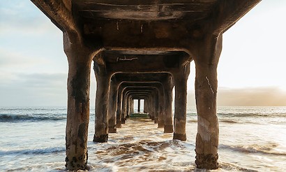 40 x 24 Manhattan Beach Pier III (IBG)
