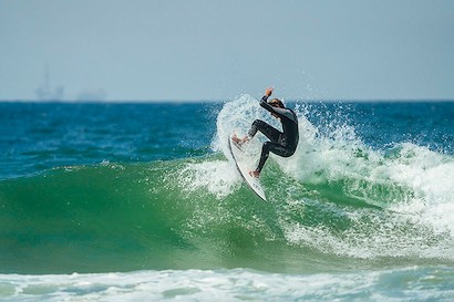 36 x 24 Surfer IX (IBG)